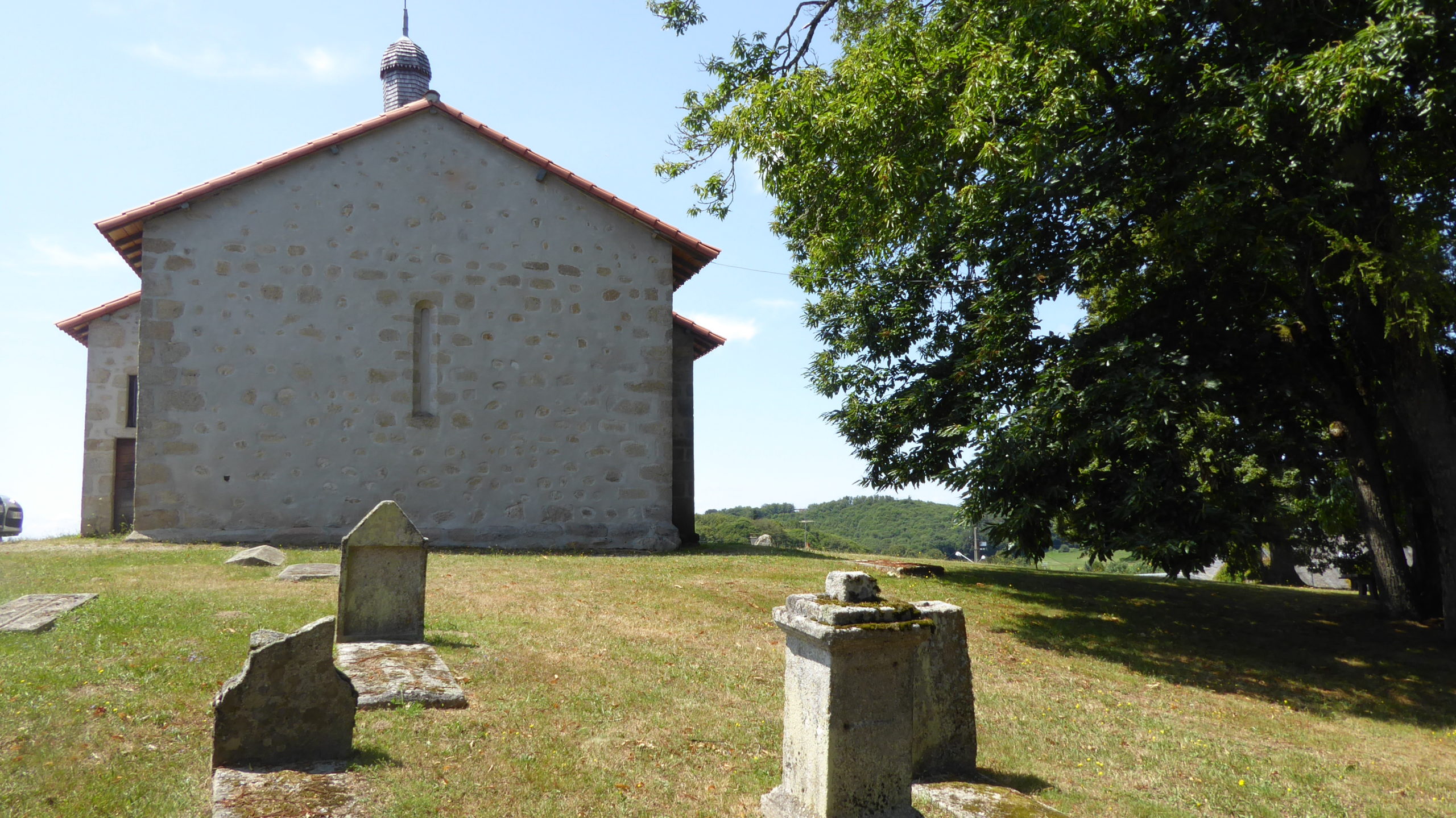 You are currently viewing LES SAISONS VAGABONDES à la chapelle Saint-Michel (St Vaury 23) | salon du livre organisé par Bernard Bondieu | 22 juillet 2023