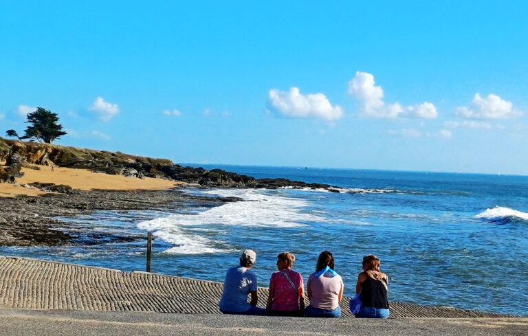 Lire la suite à propos de l’article PAYS DE MER, PAYS D&rsquo;ENFANCE | côte de Jade, fin septembre-début octobre 2026